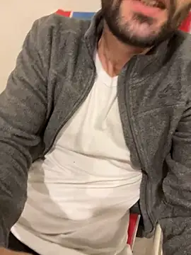 Snapshot of athenphysics chatting on 12-16-24, 06:38 athenphysics online show from 12-16-24, 06:38