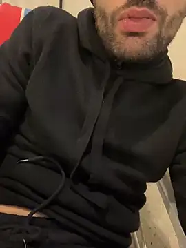 Snapshot of athenphysics chatting on 01-14-25, 04:08 athenphysics online show from 01-14-25, 04:08