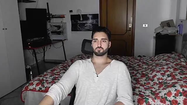 Snapshot of Alexox02 chatting on 12-17-25, 05:19 Alexox02 online show from 12-17-25, 05:19