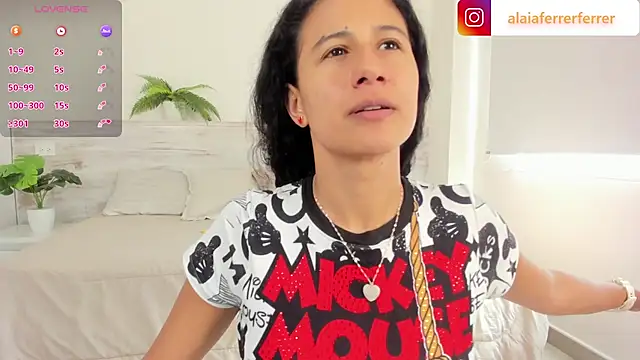 Alaia Ferrer  online show from 02-14-25, 08:26