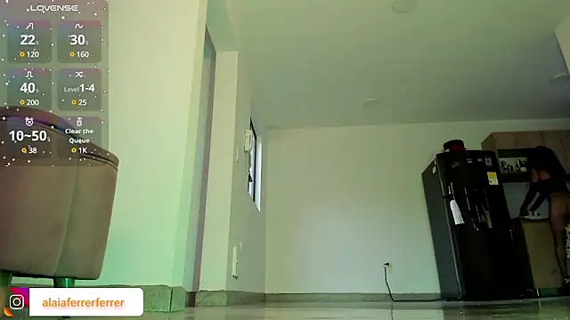 Alaia Ferrer  online show from 03-12-25, 10:39