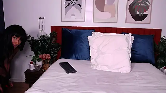 Snapshot of ShanialaFrancaise chatting on 11-05-25, 01:33 ShanialaFrancaise online show from 11-05-25, 01:33