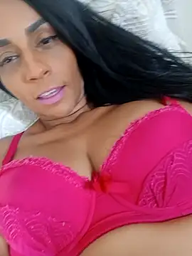 Snapshot of casal7722 chatting on 11-25-25, 05:24 casal7722 online show from 11-25-25, 05:24