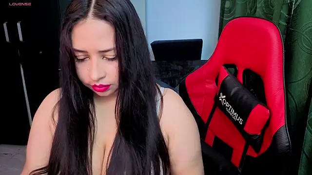 charlotee lovee69 online show from 04-10-26, 09:52