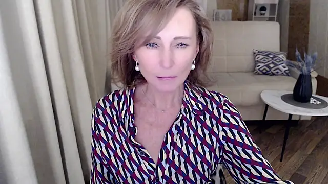 Snapshot of HornyMilf_777 chatting on 01-14-25, 11:53 HornyMilf 777 online show from 01-14-25, 11:53