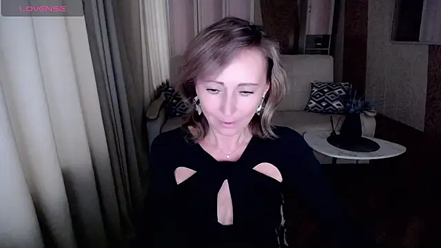 Snapshot of HornyMilf_777 chatting on 01-19-25, 11:45 HornyMilf 777 online show from 01-19-25, 11:45