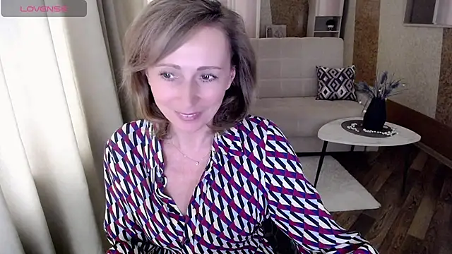 Snapshot of HornyMilf_777 chatting on 01-31-25, 07:29 HornyMilf 777 online show from 01-31-25, 07:29