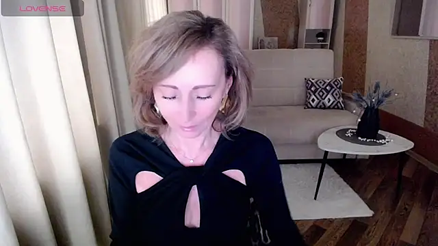 Snapshot of HornyMilf_777 chatting on 02-01-25, 05:39 HornyMilf 777 online show from 02-01-25, 05:39