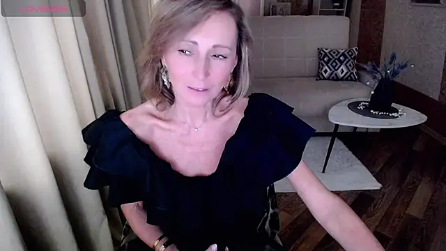 Snapshot of HornyMilf_777 chatting on 02-01-25, 11:43 HornyMilf 777 online show from 02-01-25, 11:43