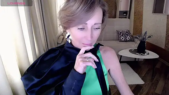 Snapshot of HornyMilf_777 chatting on 02-02-25, 08:57 HornyMilf 777 online show from 02-02-25, 08:57