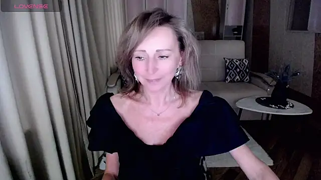 Snapshot of HornyMilf_777 chatting on 02-02-25, 12:13 HornyMilf 777 online show from 02-02-25, 12:13