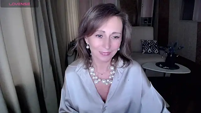 Snapshot of HornyMilf_777 chatting on 02-04-25, 05:10 HornyMilf 777 online show from 02-04-25, 05:10