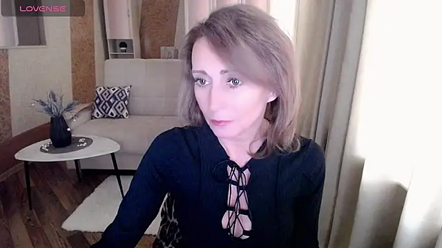 Snapshot of HornyMilf_777 chatting on 02-06-25, 05:25 HornyMilf 777 online show from 02-06-25, 05:25