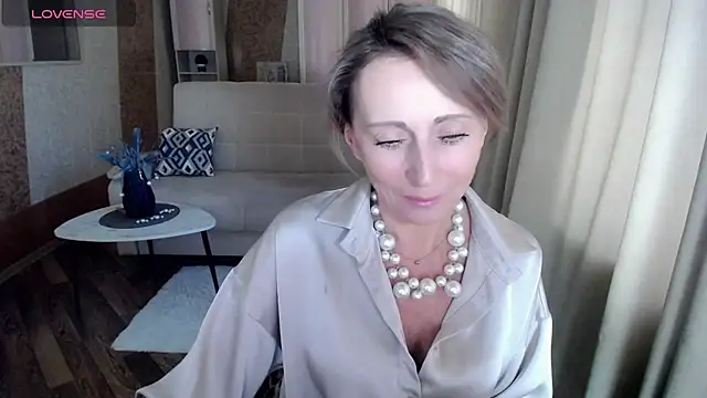Snapshot of HornyMilf_777 chatting on 02-10-25, 05:14 HornyMilf 777 online show from 02-10-25, 05:14