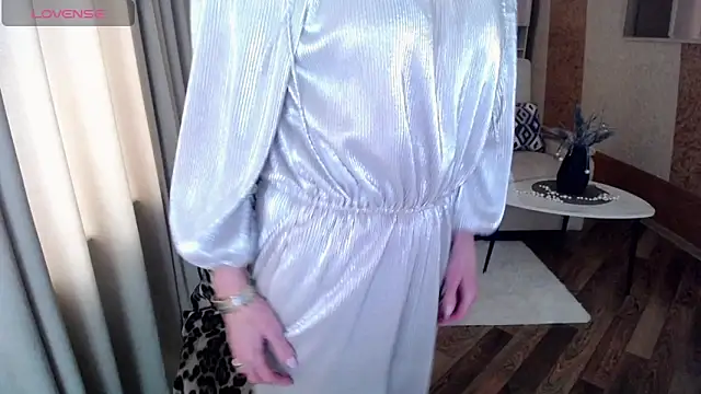 Snapshot of HornyMilf_777 chatting on 02-11-25, 11:21 HornyMilf 777 online show from 02-11-25, 11:21