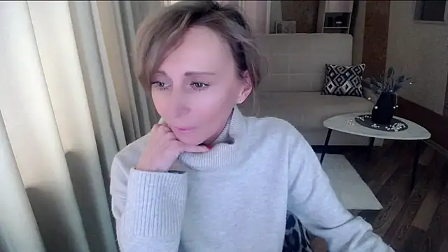 Snapshot of HornyMilf_777 chatting on 03-01-25, 12:01 HornyMilf 777 online show from 03-01-25, 12:01