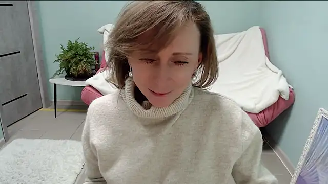Snapshot of HornyMilf_777 chatting on 03-07-25, 12:01 HornyMilf 777 online show from 03-07-25, 12:01