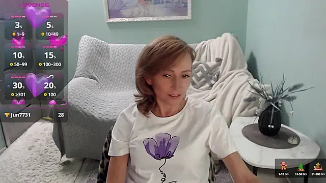 Snapshot of HornyMilf_777 chatting on 10-05-25, 06:23 HornyMilf 777 online show from 10-05-25, 06:23