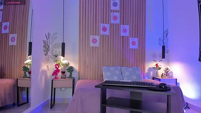 Snapshot of PawgGirl18 chatting on 12-05-24, 04:23 PawgGirl18 online show from 12-05-24, 04:23