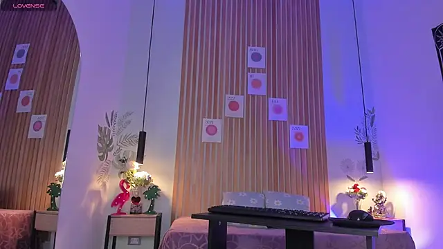 Snapshot of PawgGirl18 chatting on 12-08-24, 02:52 PawgGirl18 online show from 12-08-24, 02:52