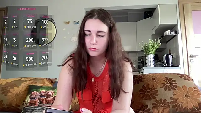 Snapshot of Teylor_Love chatting on 06-23-26, 01:53 Teylor Love online show from 06-23-26, 01:53