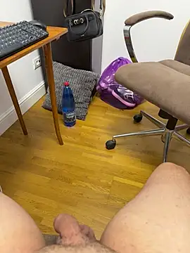 EveEvian online show from 07-28-26, 06:42