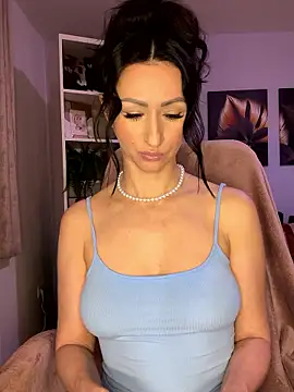 KatyEvanss online show from 10-14-25, 05:14