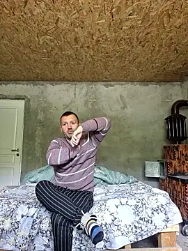 Snapshot of florin421 chatting on 05-14-26, 10:22 florin421 online show from 05-14-26, 10:22