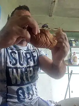 Snapshot of florin421 chatting on 05-21-26, 11:17 florin421 online show from 05-21-26, 11:17