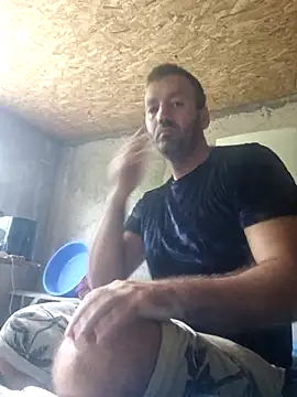 Snapshot of florin421 chatting on 06-01-26, 03:36 florin421 online show from 06-01-26, 03:36
