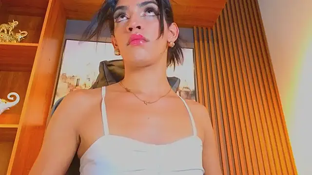 Snapshot of Alahia_Rodriguez chatting on 06-02-26, 07:16 Alahia Rodriguez online show from 06-02-26, 07:16