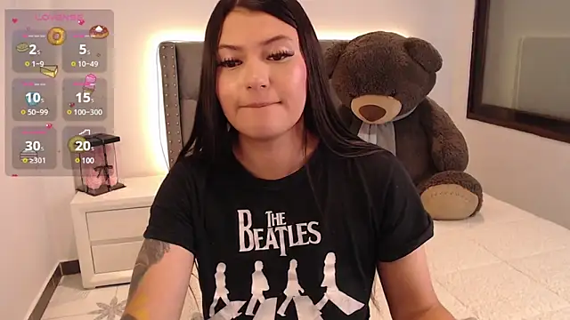 Snapshot of Nicols66 chatting on 12-05-24, 01:58 Nicols66 online show from 12-05-24, 01:58