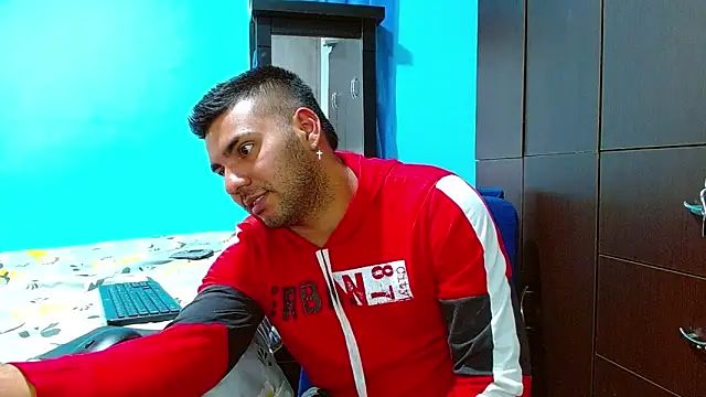 2ScarletandRyan8 online show from 01-18-25, 01:08