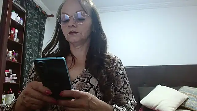 asleycavta online show from 10-25-25, 10:26