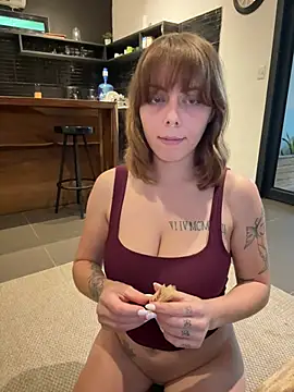Mia Railey online show from 06-07-26, 10:13