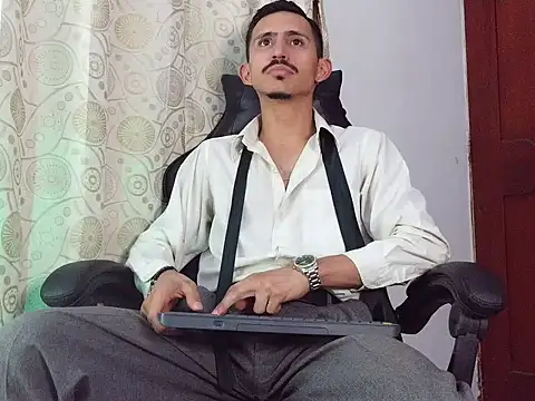 HomeAloneK online show from 05-26-26, 07:54