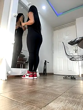 Snapshot of Lexa_queen chatting on 10-15-25, 10:10 Lexa queen online show from 10-15-25, 10:10