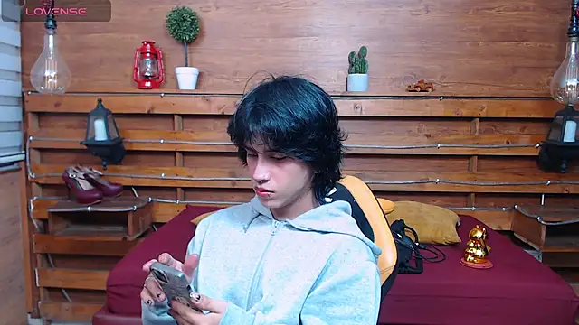 alex 477 online show from 06-25-26, 11:37