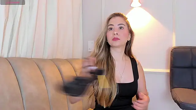 Lia walton online show from 12-02-25, 12:21