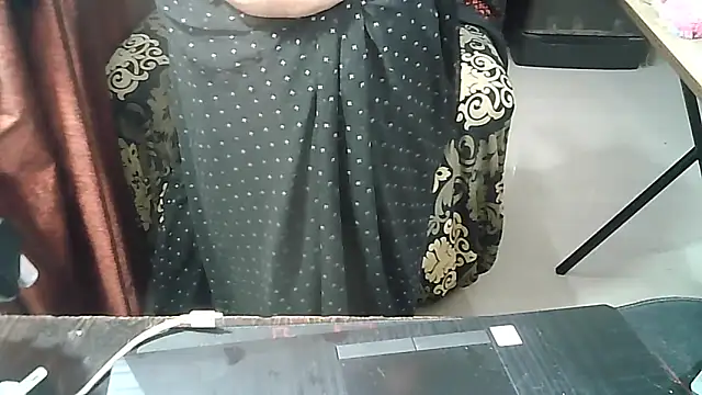 Snapshot of Punambhabisexy chatting on 04-22-26, 10:22 Punambhabisexy online show from 04-22-26, 10:22