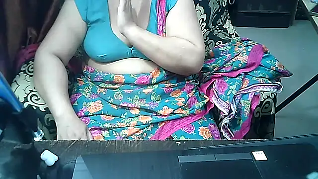 Snapshot of Punambhabisexy chatting on 05-25-26, 02:39 Punambhabisexy online show from 05-25-26, 02:39
