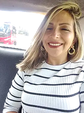 Snapshot of _Abril-Office1 chatting on 02-04-25, 03:57 Abril-Office1 online show from 02-04-25, 03:57