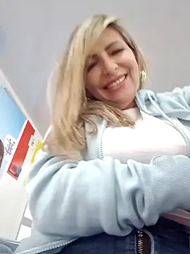 Snapshot of _Abril-Office1 chatting on 02-22-25, 01:46 Abril-Office1 online show from 02-22-25, 01:46