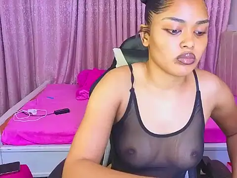 Snapshot of Pretty-shally chatting on 04-29-26, 12:27 Pretty-shally online show from 04-29-26, 12:27