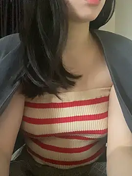 Ruby bear online show from 12-19-24, 02:34