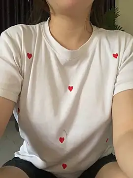 Ruby bear online show from 10-17-25, 03:53