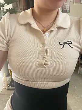 Ruby bear online show from 03-28-26, 04:01