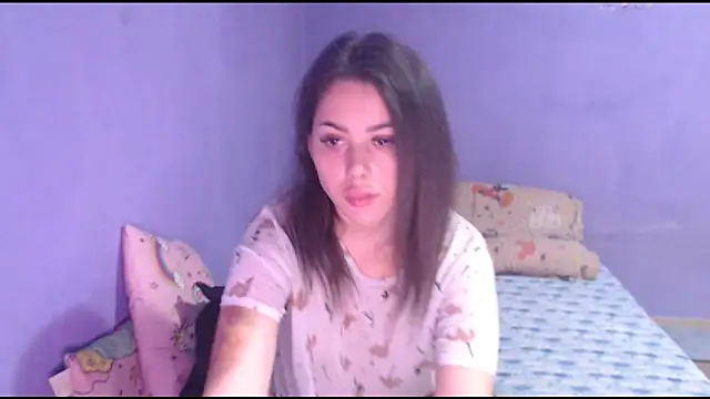 Snapshot of LovelyJulliette chatting on 03-07-25, 08:11 LovelyJulliette online show from 03-07-25, 08:11