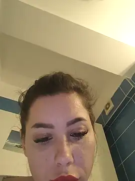 Snapshot of LovelyJulliette chatting on 03-19-25, 11:06 LovelyJulliette online show from 03-19-25, 11:06