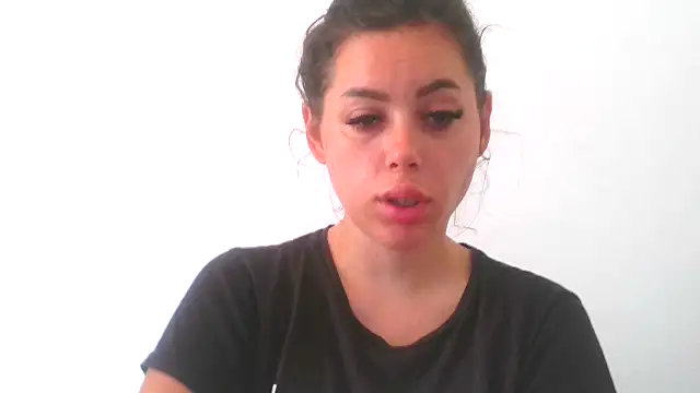 Snapshot of LovelyJulliette chatting on 09-14-25, 11:53 LovelyJulliette online show from 09-14-25, 11:53